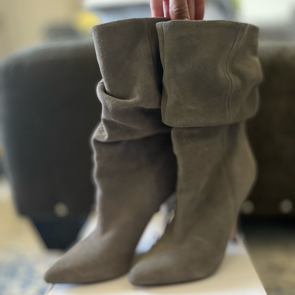 Aldo Agricolla Grey Suede Heeled Boots Size 8